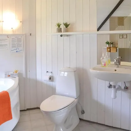 Nice Home In Oksbol With Sauna Oksbøl